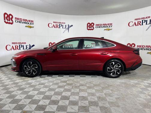 Ultimate red 2025 Hyundai SONATA SEL