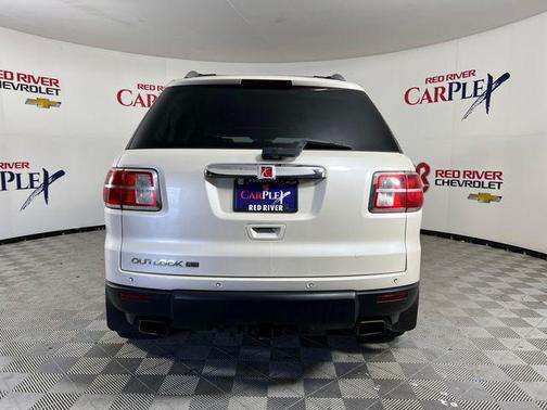 2008 Saturn Outlook XR