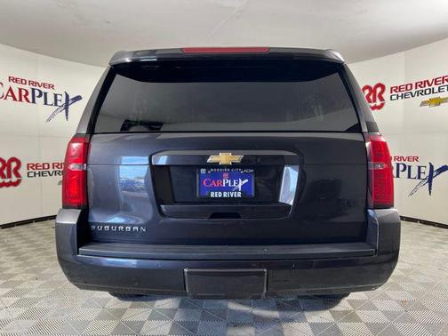 2017 Chevrolet Suburban LT