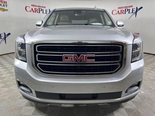 Quicksilver Metallic 2017 GMC Yukon SLT
