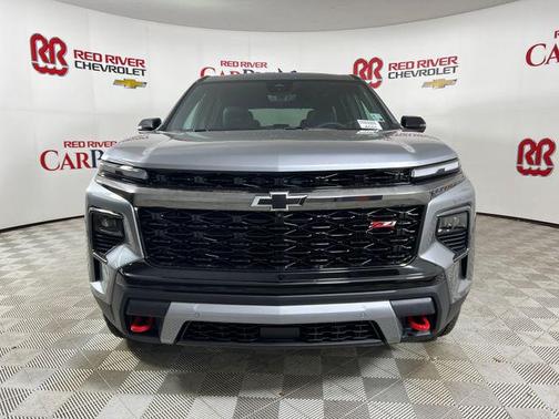 Sterling Gray Metallic 2026 Chevrolet Traverse AWD Z71