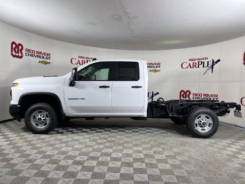 Summit White 2026 Chevrolet Silverado 2500 WT