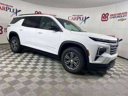 Summit White 2026 Chevrolet Traverse LT