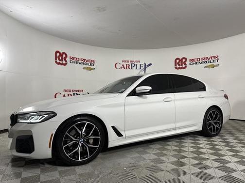 2022 BMW 530 i