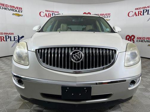 White Diamond Clearcoat 2010 Buick Enclave 2XL