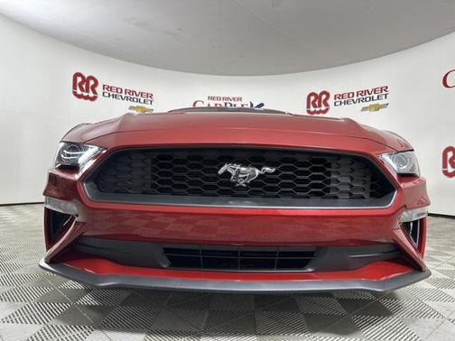 2021 Ford Mustang EcoBoost