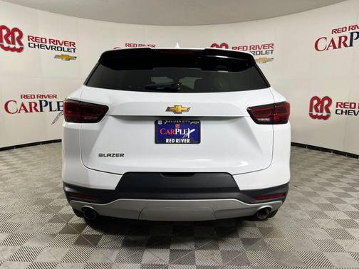 Summit White 2025 Chevrolet Blazer 2LT