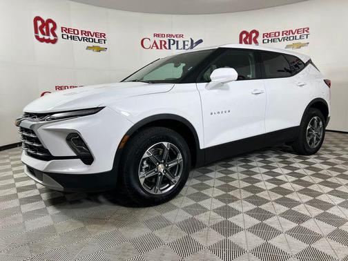 Summit White 2025 Chevrolet Blazer 2LT