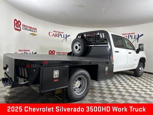2025 Chevrolet Silverado 3500 WT