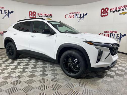 Summit White 2026 Chevrolet Trax LT