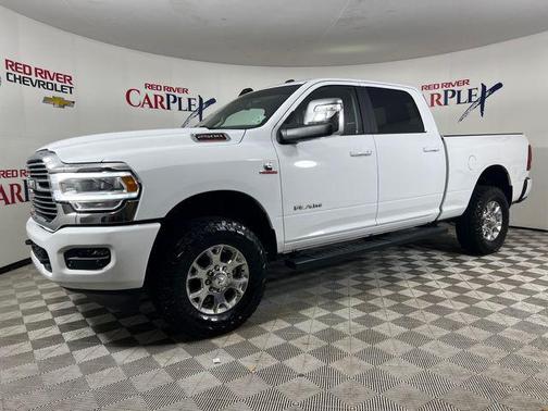 Bright White Clearcoat 2024 RAM 2500 Laramie Crew Cab 4x4 6'4' Box