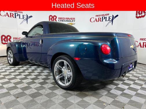 2005 Chevrolet SSR Base