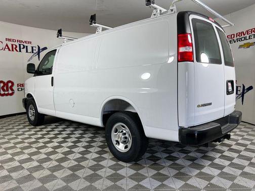 Summit White 2026 Chevrolet Express 2500 Work Van