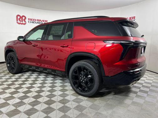 Radiant Red Tintcoat 2026 Chevrolet Traverse RS