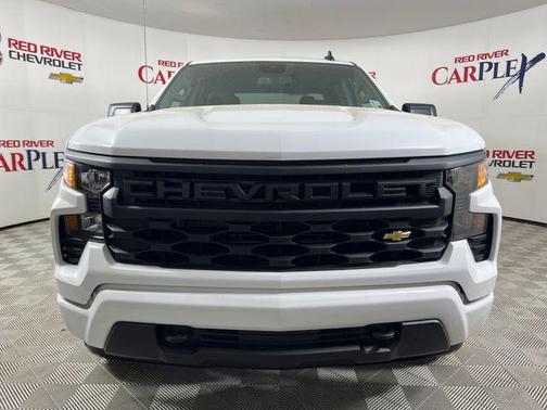 Summit White 2026 Chevrolet Silverado 1500 Custom