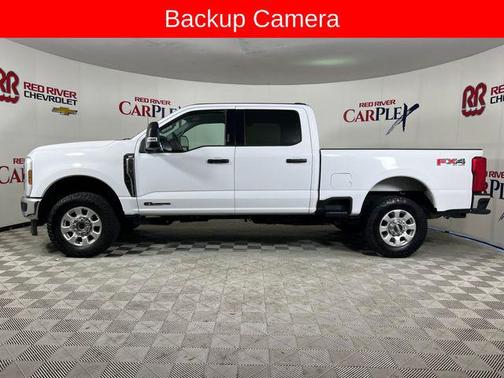 Oxford White 2024 Ford F-250 XLT