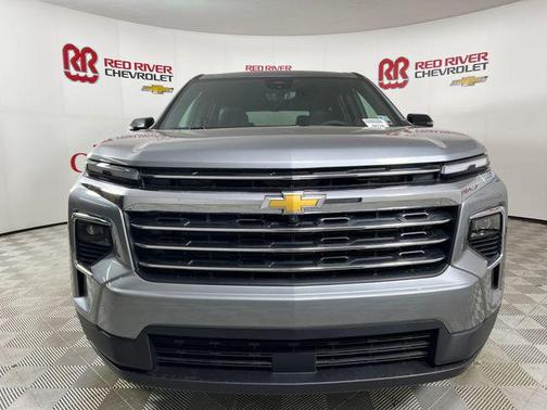 Sterling Gray Metallic 2026 Chevrolet Traverse LT