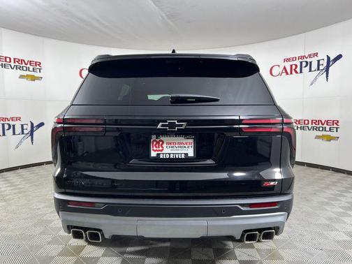 Mosaic Black Metallic 2026 Chevrolet Traverse AWD Z71