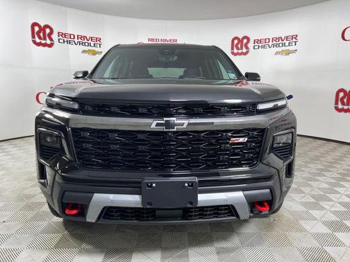 Mosaic Black Metallic 2026 Chevrolet Traverse AWD Z71