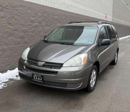 2004 Toyota Sienna CE