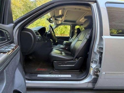 2013 GMC Yukon XL 1500 Denali