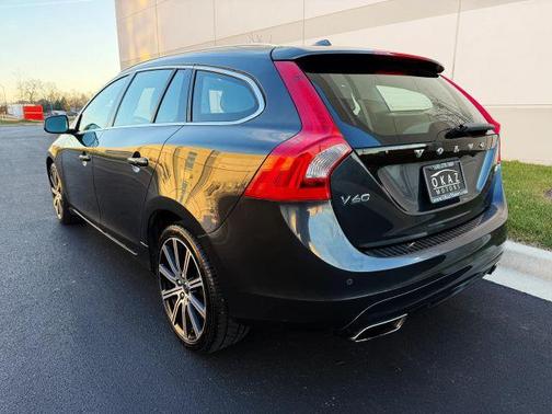 2015 Volvo V60 T5 Platinum