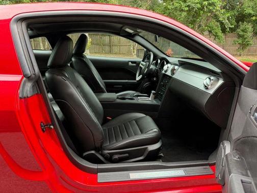 2006 Ford Mustang GT Premium