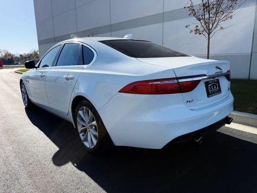 2017 Jaguar XF 35t