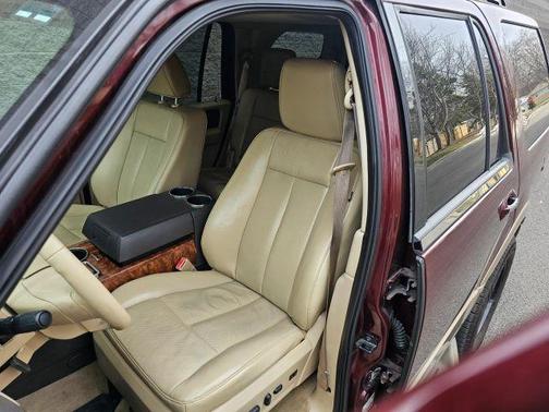 Burgundy 2011 Ford Expedition XLT