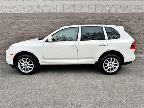 2008 Porsche Cayenne Base
