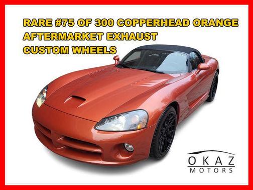Photo 1 of 33 of 2005 Dodge Viper SRT-10