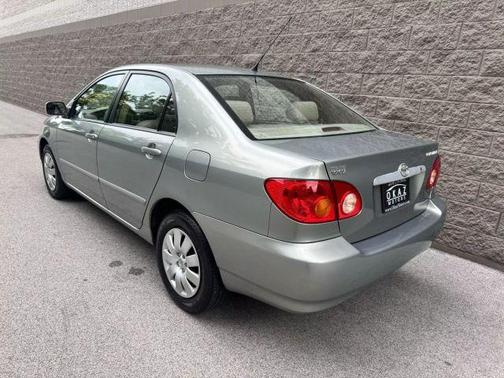 2004 Toyota Corolla LE