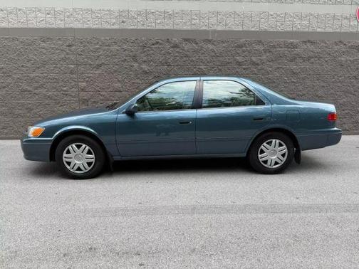 2001 Toyota Camry LE