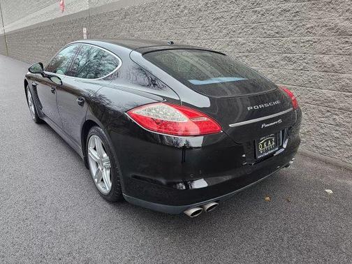 2011 Porsche Panamera 4S