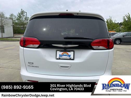 2023 Chrysler Voyager LX