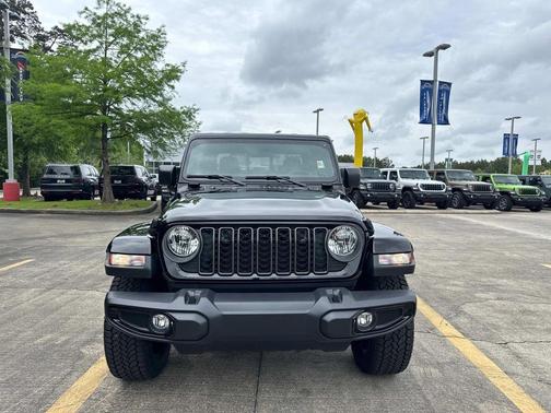 2025 Jeep Gladiator Sport