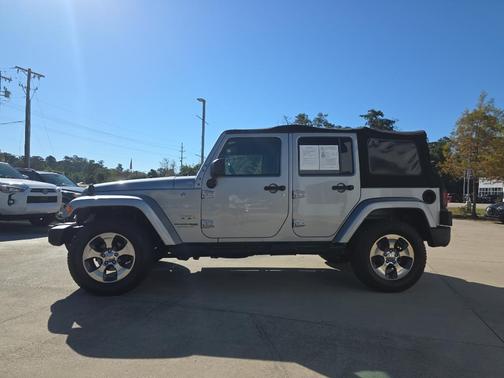 2018 Jeep Wrangler JK Unlimited Sahara