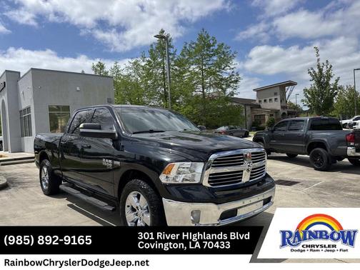 Brilliant Black Crystal Pearlcoat 2019 RAM 1500 Classic Big Horn