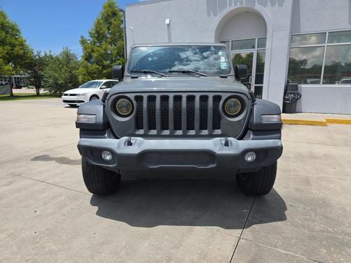 2020 Jeep Wrangler Sport