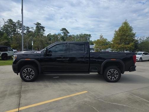 2023 GMC Sierra 2500 AT4
