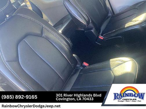 2024 Chrysler Pacifica Touring-L