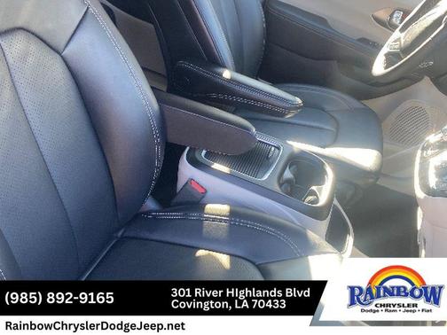 2024 Chrysler Pacifica Touring-L