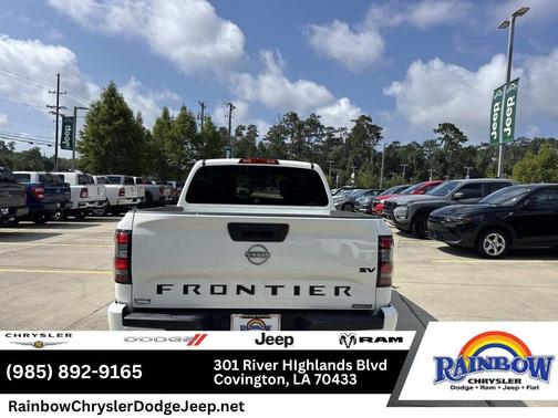 Glacier White 2023 Nissan Frontier SV