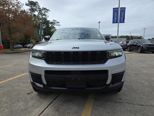 2024 Jeep Grand Cherokee L Laredo
