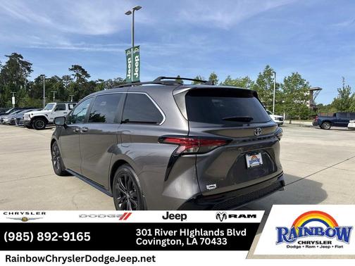 Predawn Gray Mica 2022 Toyota Sienna XSE 7 Passenger