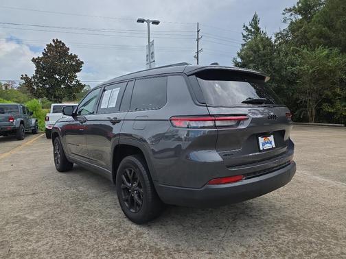 2024 Jeep Grand Cherokee L Laredo