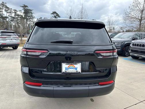 2025 Jeep Grand Cherokee L Laredo