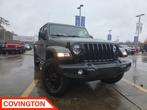 2022 Jeep Gladiator Sport