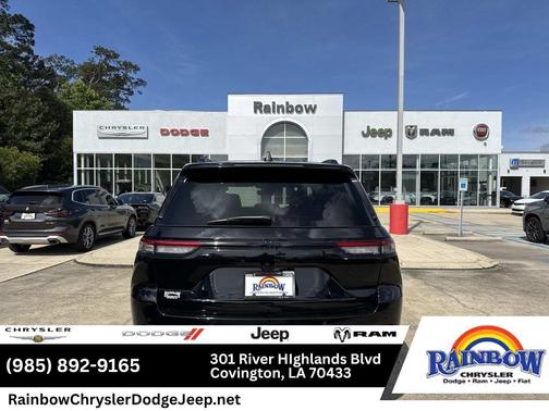 Diamond Black 2026 Jeep Grand Cherokee Laredo