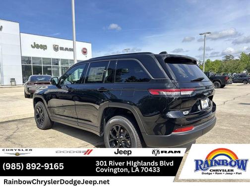 Diamond Black 2026 Jeep Grand Cherokee Laredo